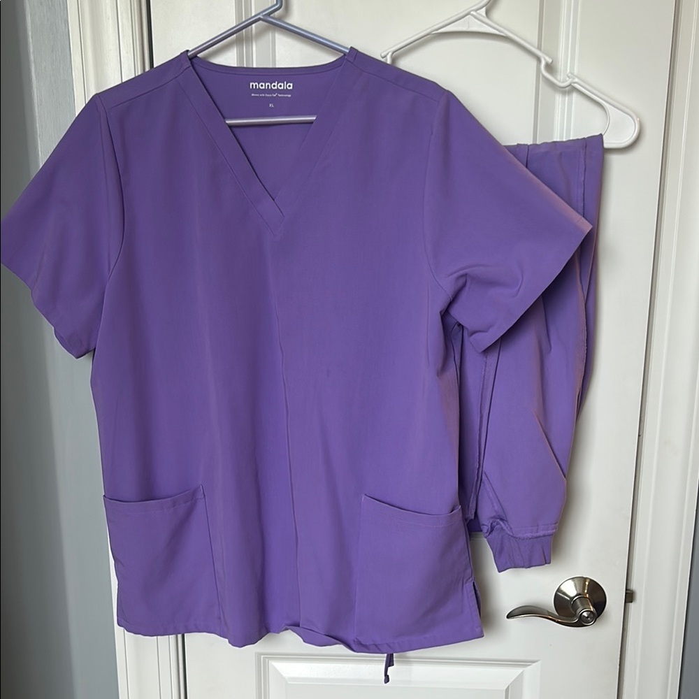 Mandala Purple Scrub Set